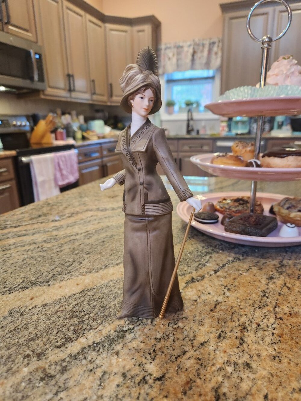 Home Interiors Woman Figurine